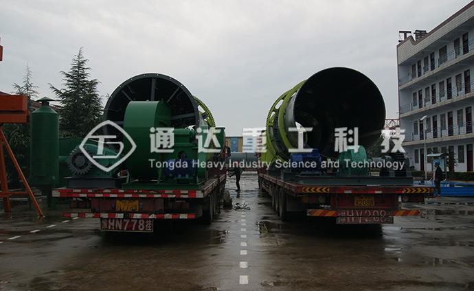 新疆十萬噸有機(jī)無機(jī)復(fù)混肥生產(chǎn)線發(fā)貨