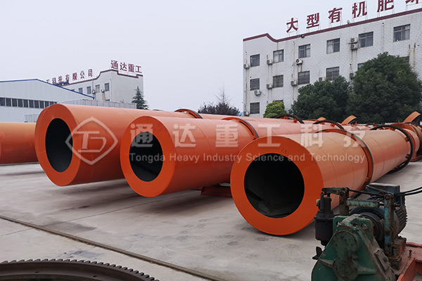 養(yǎng)雞場怎么選擇合適雞糞烘干機(jī)