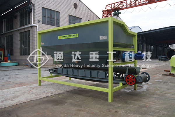 建有機(jī)肥廠解決了草原牛羊堆糞難題，牛羊糞如何進(jìn)一步加工處理做成綠色有機(jī)肥料?