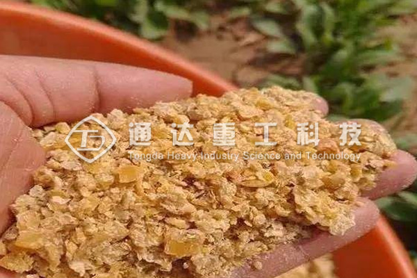 豆粕發(fā)酵有機(jī)肥需要哪些配套設(shè)備?豆粕有機(jī)肥生產(chǎn)線多少錢(qián)